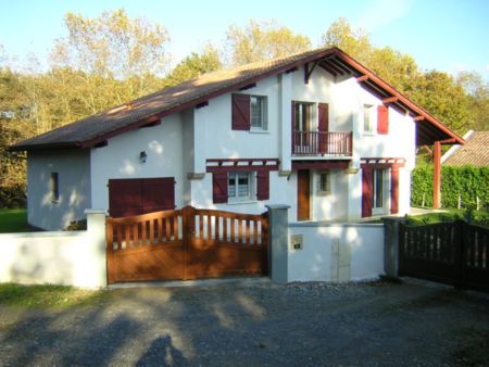 holiday outlet : House